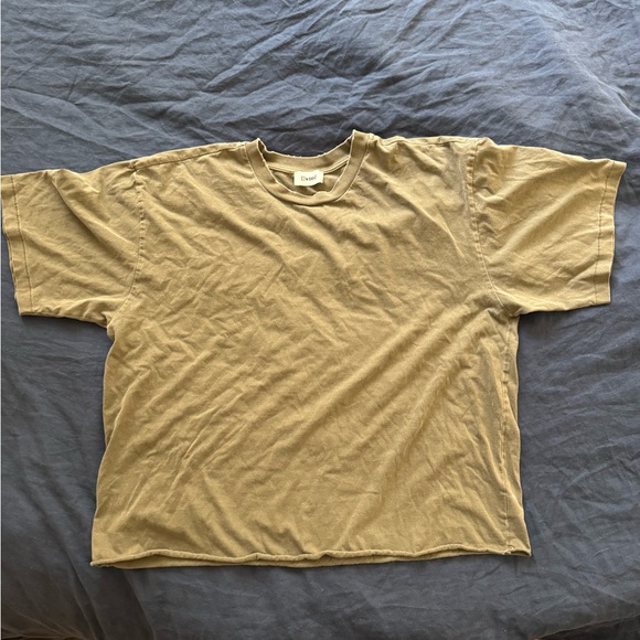 Elwood Oversized Crop Core Tee in Vintage Olive - Picture 2 of 5